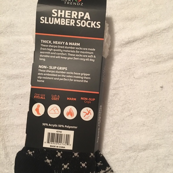 NWT Sherpa Slumber Socks - Picture 3 of 5